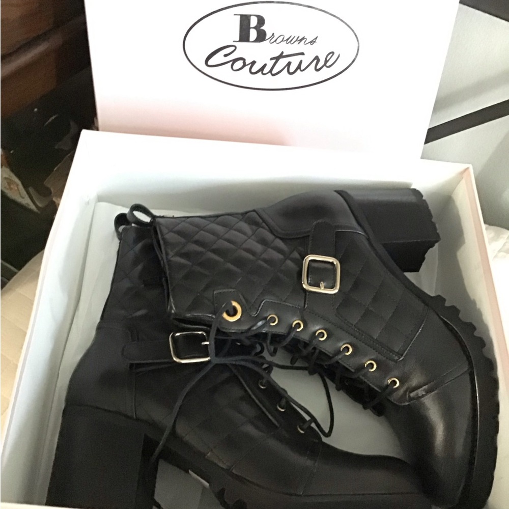 Brown’s Couture Black leather Quilted Ankle Boots in the box Size 40 - Picture 2 of 9